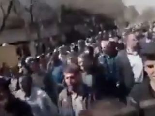 وقتی مردم شعار هایشان خیلی رو راست و صریح میشه