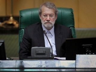 علی لاریجانی: قیمت اجناس افزایش پیدا کرده؛ وزیر صنعت: می‌دانستیم