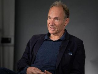 واکنش مخترع شبکه جهانی وب به قطع اینترنت در ایران