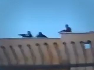 تیراندازی مستقیم از پشت بام دادگستری جوانرود به سوی مردم