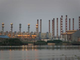 فایننشال تایمز : منتظر افزایش مالیات در ایران باشید