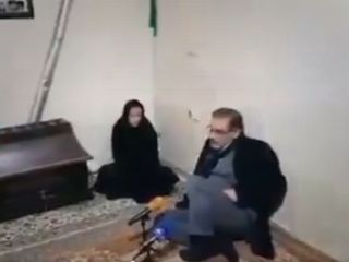 علی شمخانی به دیدار خانواده کشته‌شدگان رفت