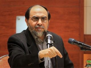 رحیم‌پور ازغدی: پوتین در جایی نقل کرده است تنها یک کشور کمونیسم در جهان داریم آن‌هم ایران است