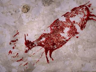 کشف یک نقاشی دیواری ۴۴ هزار ساله بر روی دیوار غاری در اندونزی