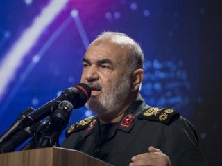 سردار سلامی: اگر دست از فتنه برندارید، منافعتان را به آتش می‌کشیم و این آخرین کلام ماست