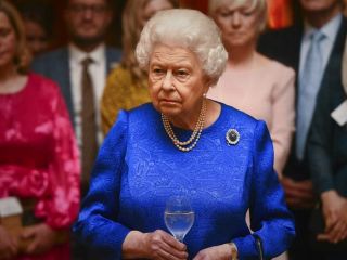 «سال سیاه» ملکه بریتانیا؛ از تصادف فیلیپ ۹۸ ساله تا رسوایی جنسی اندرو