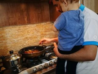 نگاهی دیگر به زندگی وزیر جوان ارتباطات ایران : از آشپزی تا ایرانگردی