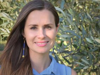 متهم به جاسوسی و نفوذ به رغم اعتراض به حکم در اوین می‌ماند