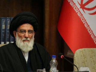 پسر هاشمی شاهرودی: پدرم به حرف کارشناسان طب اسلامی گوش داد، بیماری‌اش از کنترل خارج شد