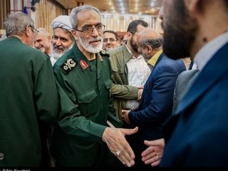 «مستضعفین ضد انقلاب گدا گشنه»