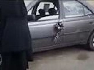 مادر برای پسر ۱۹ ساله جانباخته اش ماشین عروس تزئین کرده است