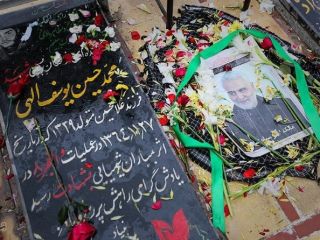 وصیت‌نامه قاسم سلیمانی در مورد سنگ قبرش چه بود؟ - عکس