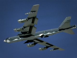 آیا ارتش آمریکا، قرارگاه‌های نظامی و محل سکونت خامنه‌ای را با بمب اتمی هدف قرار خواهد داد؟