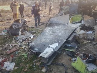 روایتی هولناک از پرواز مرگ ; غوغای بازماندگان پرواز ۷۳۷ اوکراین در کهریزک