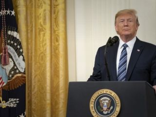 پیام ترامپ به زبان فارسی خطاب به مردم شجاع و رنج کشیده ایران: اعتراضات شما را از نزدیک دنبال می‌کنیم