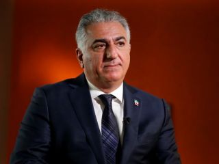 رضا پهلوی مسئولیت شلیک به هواپیمای مسافری را بر عهده خامنه‌ای دانست