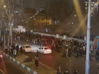 اعتراض‌ها به سرنگونی هواپیمای مسافربری توسط سپاه، به شهرهای مختلف ایران کشیده شد