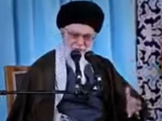 علی خامنه‌ای، ۱ فروردین ۹۷: امروز در کشور ما آزادی فکر هست، آزادی بیان هست، آزادی انتخاب هست