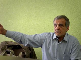 نایب رئیس مجلس ایران: آمار مبتلایان به کرونا واقعی نیست، بیمارستان‌ها جا ندارند