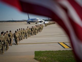 آمریکا از تخلیه پایگاههای نظامی خود در  عراق چه هدفی دارد؟ / آیا آمریکا در سودای آغاز جنگی فراگیر در عراق است؟