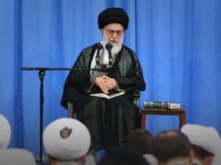 نامه ۱۵۴ مقام عالی‌رتبه پیشین به رهبر ایران: حصر را به قرنطینه اختیاری تبدیل کنید