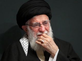 ۳ کار متفاوت خامنه ای در زمان خستگی و ملالت! نوه‌های خامنه‌ای کجا او را همراهی می‌کنند؟