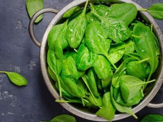 ارزش غذایی و مهمترین خواص اسفناج برای بدن