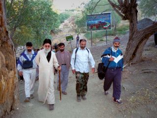 خاطره علی خامنه ای از کاپشن‌ خارجیش که با آن به کوه می رفت