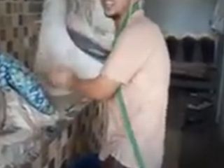 ابتکار یک نانوا به دلیل گرمای کم سابقه اهواز