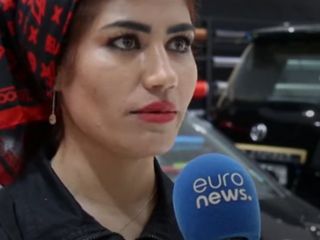 گفتگو با مریم روحانی، مشهورترین دختر ترمیم‌کننده رنگ خودرو در ایران