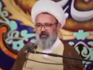 حجت الاسلام دانشمند : بعضی از آقازاده‌ها روی پهلوی رو سفید کردند!