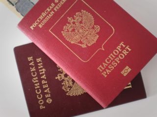چرا رنگ پاسپورت ها فرق دارد؟