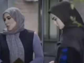 شاهکار جدید صدا و سیما برای سانسور! سیاه و سفید کردن چهره هنرپیشه های زن!