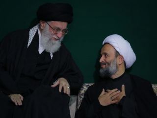 وقتی سخنران بیت از دوستی های باحال خودش و رهبر پرده بر می دارد