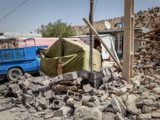 در بحبوحه گرانی و کمبود مصالح ؛جمهوری اسلامی مصالح ساختمانی را برای کمک به بازسازی به سوریه می‌فرستد