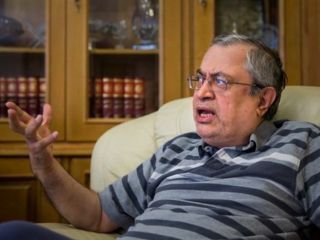 پیش بینی سعید حجاریان از تیتر روزنامه کیهان در صورت پیروزی بایدن