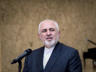 ظریف: آمریکا بخواهد به برجام بازگردد مذاکره می‌کنیم