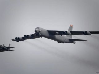 آمریکا بار دیگر بمب‌افکن‌های «بی‌۵۲»در خاورمیانه مستقر می‌کند