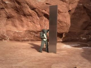 شیء فلزی مرموز بیابان یوتا «ناپدید» شد