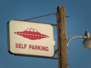 دانشمند اسرائیلی: موجودات فضایی واقعا وجود دارند؛ ترامپ هم باخبر است