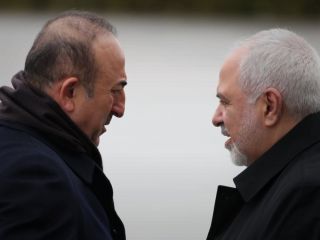 گفتگوی ظریف و چاووش‌اوغلو؛ «اردوغان فکر می‌کرد شعر ارس برای قره‌باغ است»