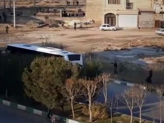 گروگانگیری مسافران اتوبوس در قم توسط یک قاتل