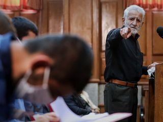 گفتگو با قاتلی قبل از اعدام در ملاء عام ! / سرنوشت قاتل موبایل فروش اسلامشهری