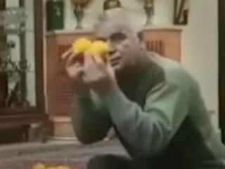 توضیح طنزگونه نحوه توزیع بیت المال در جمهوری اسلامی توسط یک پدربزرگ برای نوه اش