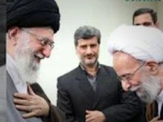 مصباح یزدی از حرام‌کردن مخالفت با شاه و بیسواد خواندن خامنه‌ای تا بوسیدن پای رهبر