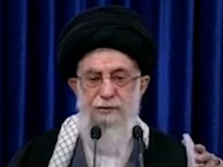 ویدیوی اعلام ممنوعیت خرید واکسن آمریکایی و انگلیسی توسط خامنه ای