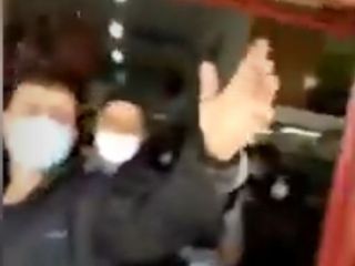 کلاهبرداری و گران فروختن روغن خوراکی توسط فروشگاه کوروش و برخورد بامردم معترض در رفسنجان