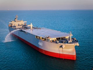 ناو مَکران و تلاش ارتش جمهوری اسلامی برای حضور طولانی در دریا