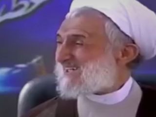 آخوند کاظم صدیقی ملقب به کاظم چاخان: امام زمان گفت خامنه‌ای از ماست