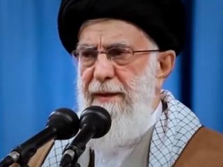 یکی از «آنهایی که درتلویزیون مردم را تشویق به سرمایه گذاری در بورس کرد»